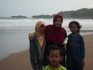 Family Day, tetap harus pakai Wardah