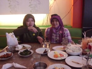 Lagi lunch sama Bunda Neno Warisman
