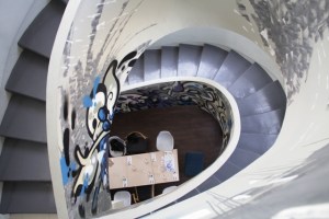 Ga males naik tangga kalo dekornya keren bingits gini mah