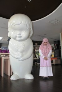 Yang mana patungnya?  :))