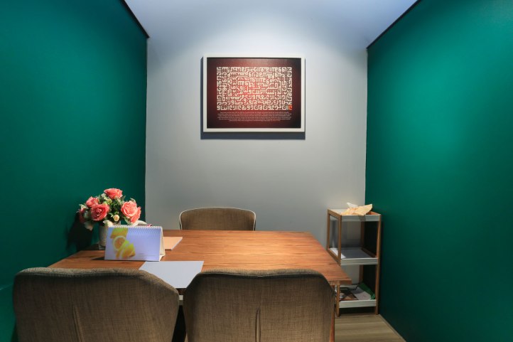 GALLERY__doctor-consultation-room__20170407095659