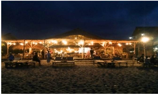 Foto 3_Kampung Turis Cafe